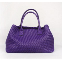 보테가 베네타  cabat lambskin-purple