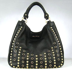 미우미우 1820 호보백 블랙