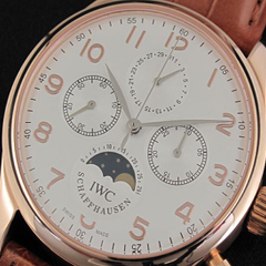 아이더블유씨 Portuguese Moonphase