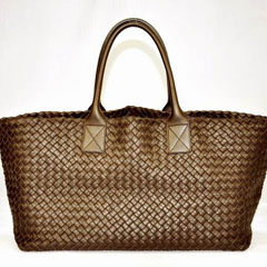 보테가 숄더백 브라운