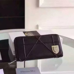 크리스찬 디올 장지갑 블랙