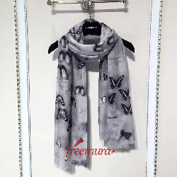 지방시  스카프