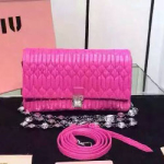 미우미우 신상 마테라쎄 미니 클러치백 RN0416