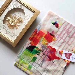 발렌티노  스카프