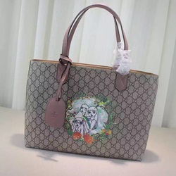 구찌 신상 프린트 백 네이비