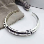 코디샌더슨 팔찌