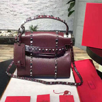  발렌티노 락스터드 토드백