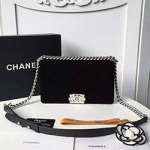  샤넬 벨벳 보이백