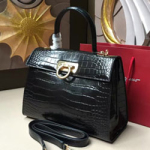 페레가모 소피아 토트숄더백