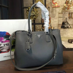 프라다 신상 가방  Calleria bag