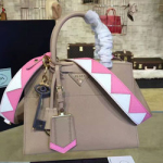 프라다 신상 가방  1BA102