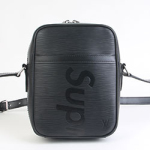 루이비통 supreme & lv M53423