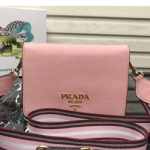 프라다 송아지 가죽 숄더백 1BD102