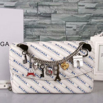 발렌시아가 체인  자수 로고 백