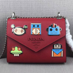 프라다 송아지 가죽 숄더백 1BD107