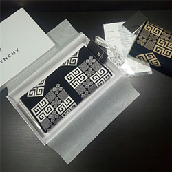 지방시 G-878945