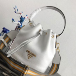 프라다 신상 버킷백 1BE018