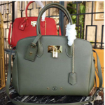 루이비통 밀라 MM M51445 