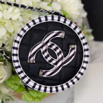 샤넬 이브닝 백 190108