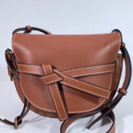 로에베 크로스백 LO-20190220