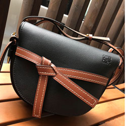 로에베 크로스백 LO-20190220