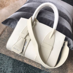 미우미우 토트&크로스백 5BA101