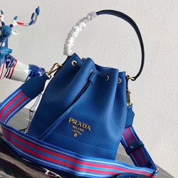 프라다 신상 버킷백 1BE018