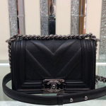 샤넬 플랩 보이백 20cm 190823