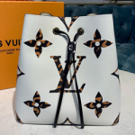 루이비통  네오노에 M44679