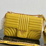 프라다 가죽 모노크롬 숄더백 1BD108