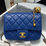 샤넬 플랩 백 AS1786