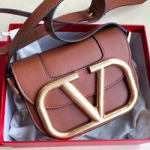 발렌티노 크로스백 VA200430