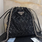 프라다  버킷백 1BC075