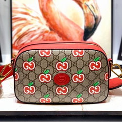 구찌 몰 마틀라세 숄더백 574886