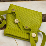 보테가베네타 크로스백 BV642637