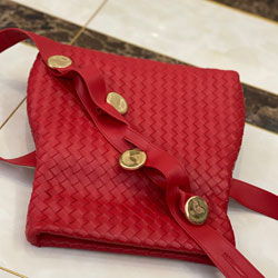 보테가베네타 크로스백 BV642637