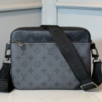 루이비통 트리오 메신저 M69443