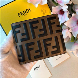 펜디 F-547746