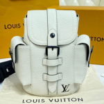 루이비통 크리스토퍼 XS M58495