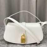 셀린느 크로스백 CE-211019