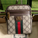 구찌 크로스백  680129