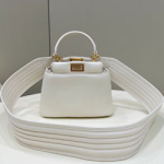 펜디 핸드백 8328