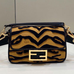 펜디 핸드백 8539S