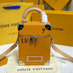 루이비통 삭 플라 XS M59666