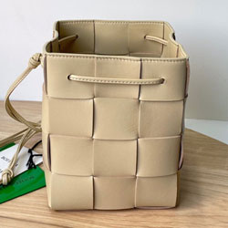 보체가베네타 버킷백 680218