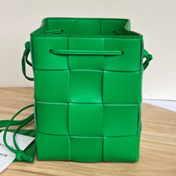 보체가베네타 버킷백 680218