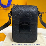 루이비통 S락 버티컬 웨어러블 월릿 M81522