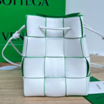 보테가 베네타 핸드백 680218