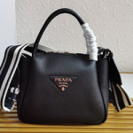 프라다 핸드백 1BC145