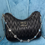 미우미우 숄더백  5BH211